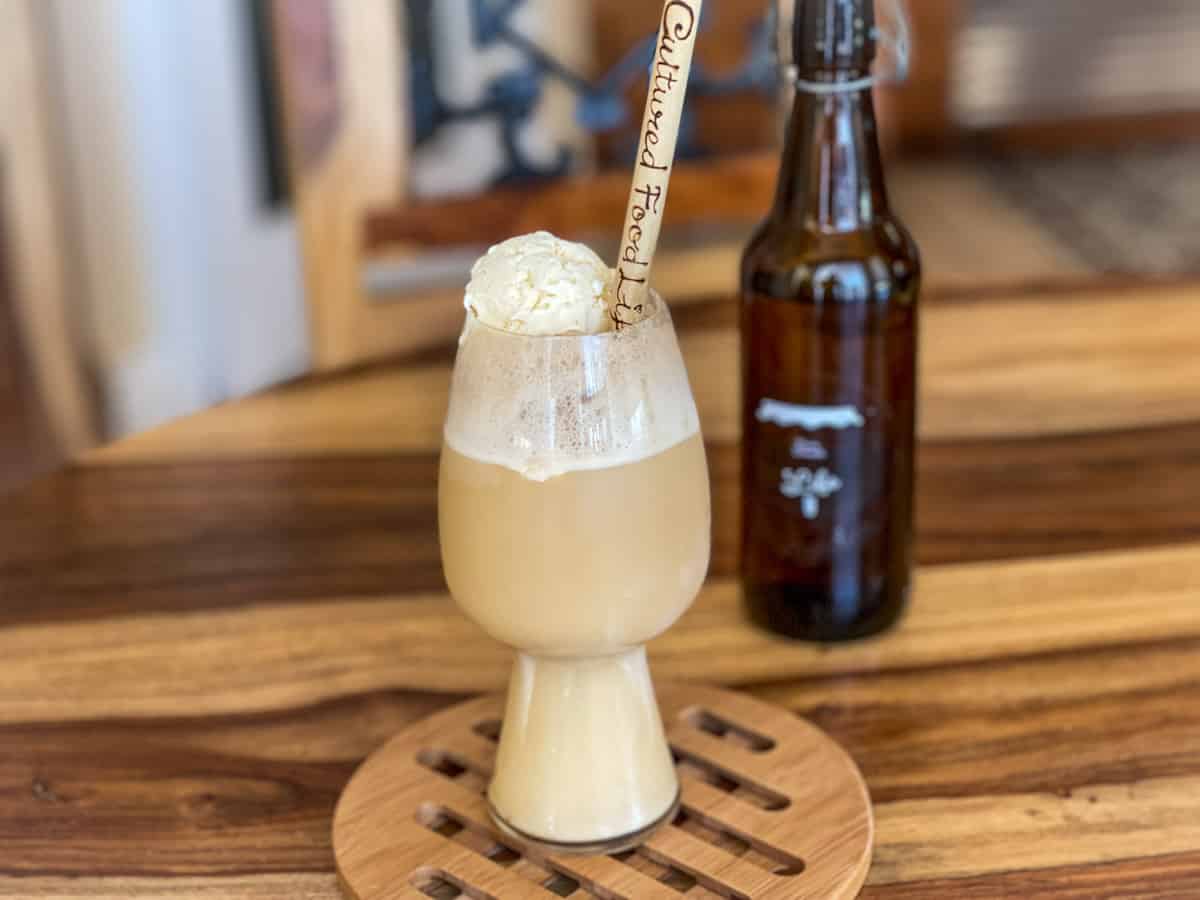 Root Beer kombucha float h Root Beer kombucha float h