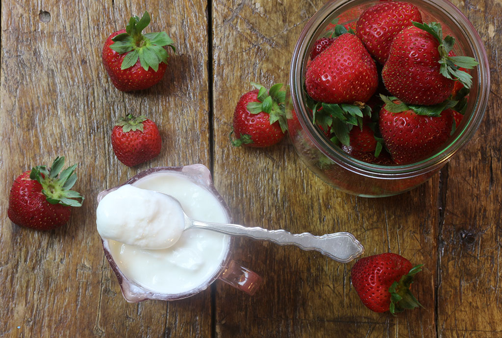 strawberry-kefir