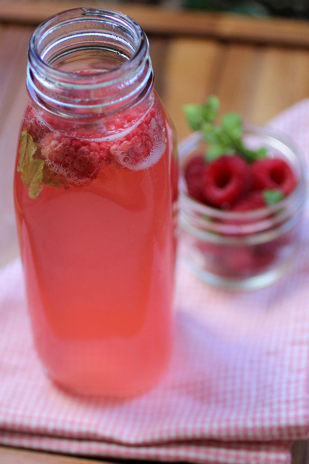 raspberry water kefir