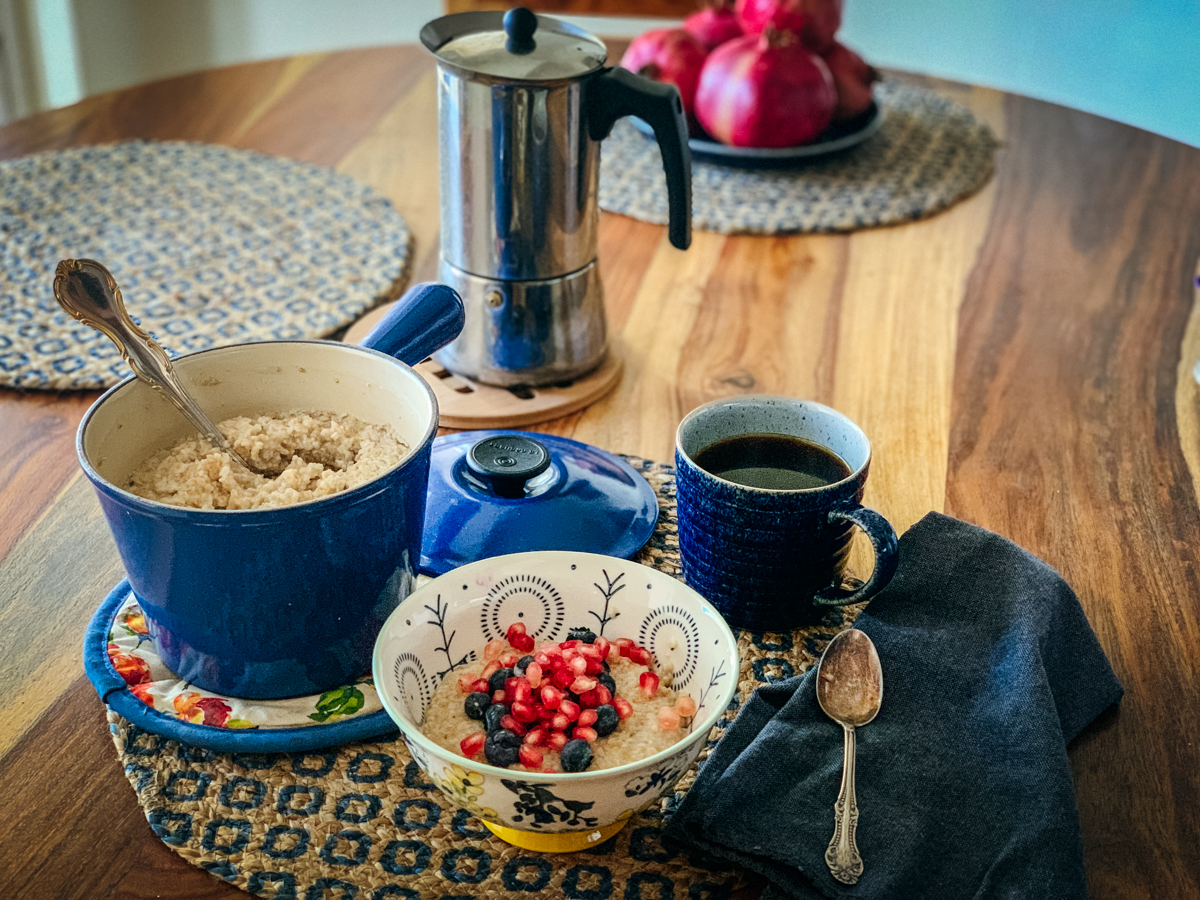 https://www.culturedfoodlife.com/wp-content/uploads/2020/11/Oatmeal-H-2.jpg