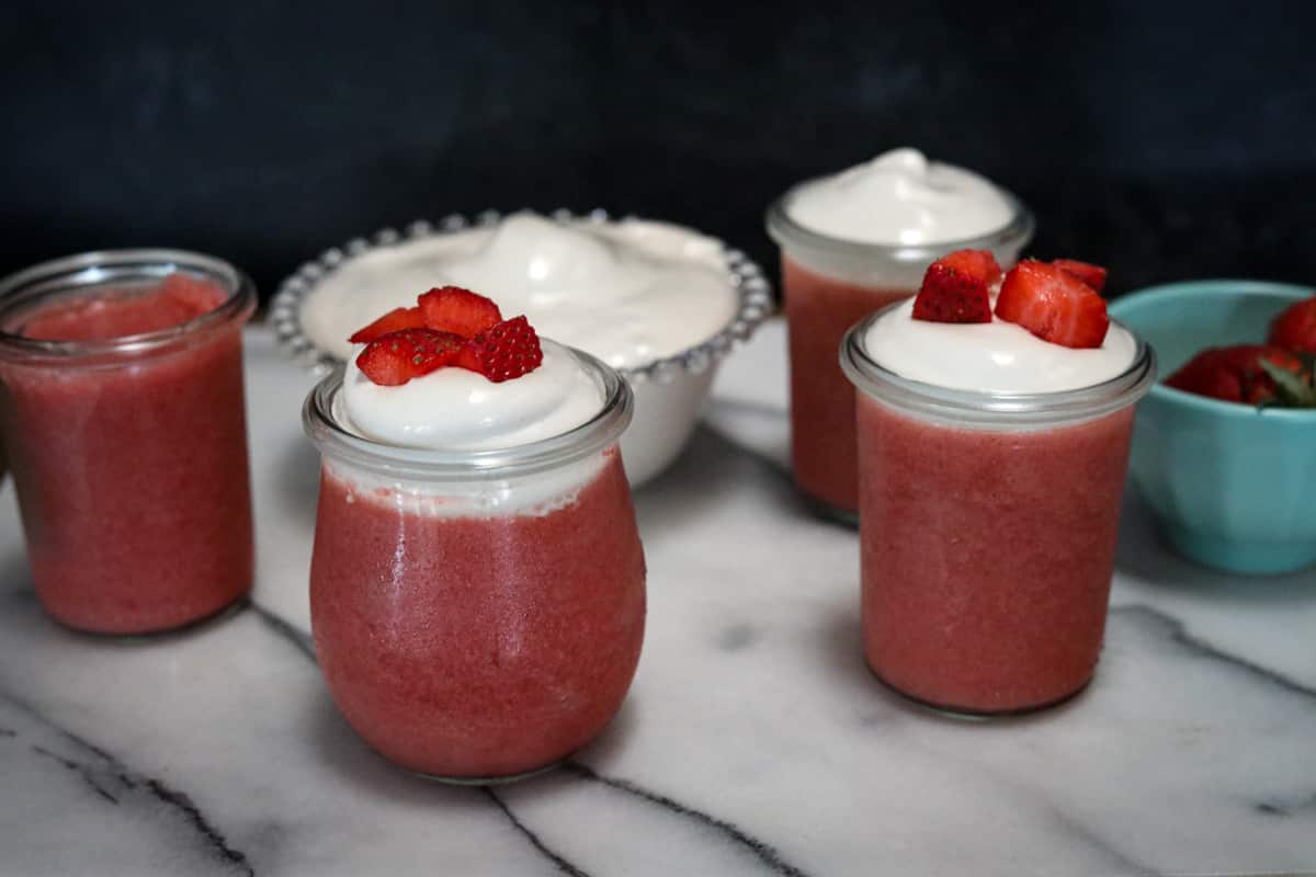 Strawberry Gealtin with Gealtin topping-2
