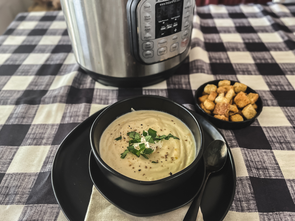 instapot cauliflower soup-2